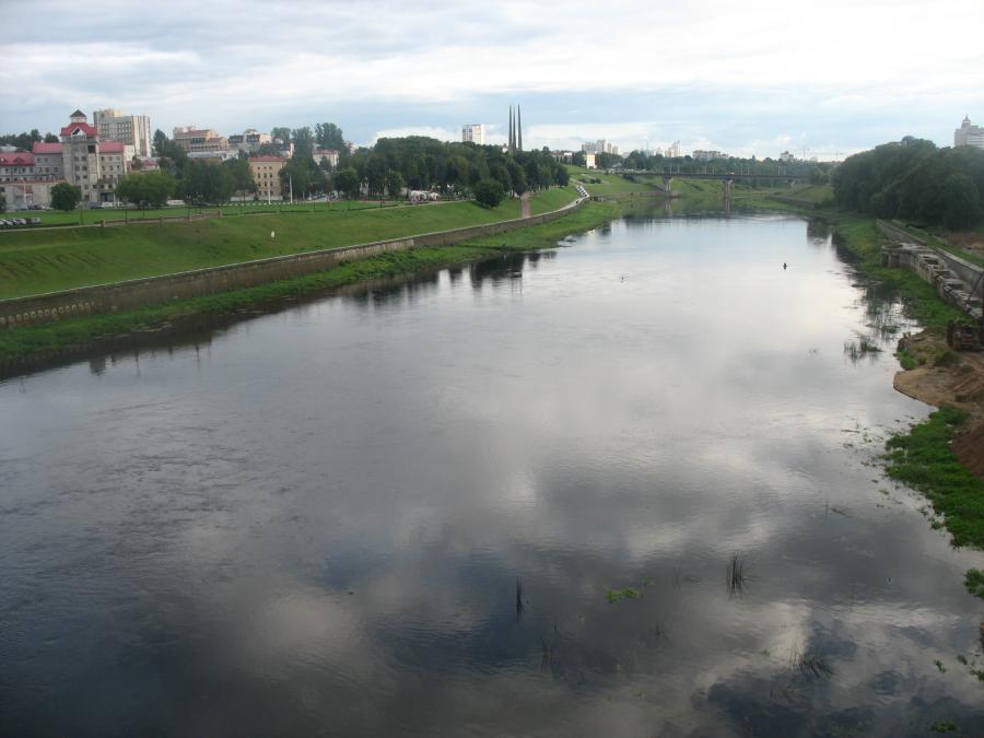 Вид на реку с Кировского моста