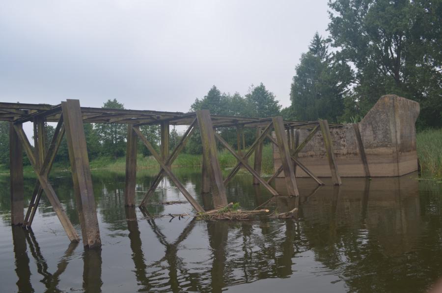 Остатки моста
